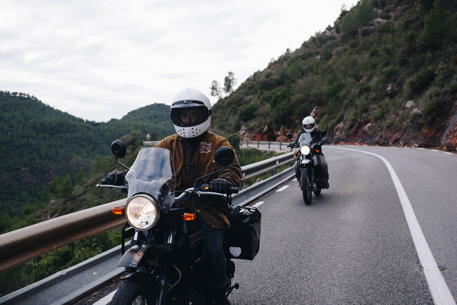 Long Distance Motorcycle Riding - MotΟ.K Seats