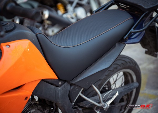 Seat cover for Yamaha XT 125R ('03-'19)